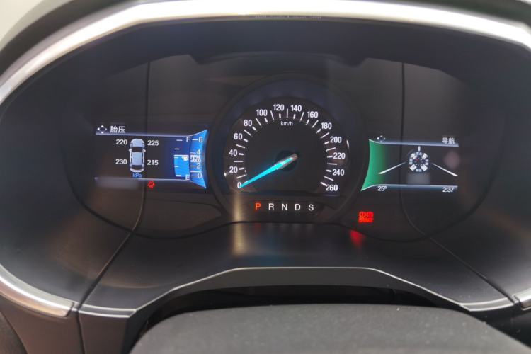 Used Ford Edge 2015 2.0T GTDi 4x4 High-Grade Model
