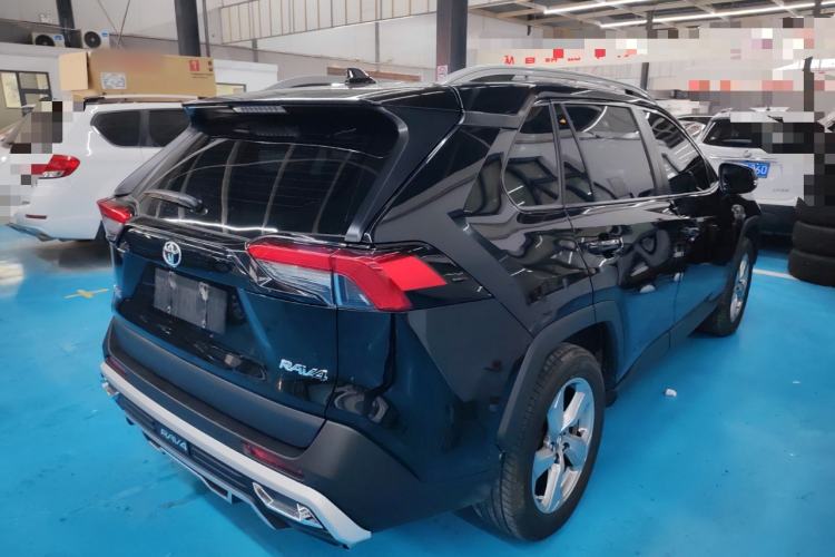 Used Toyota RAV4 2022 2.0L CVT Two-Wheel Drive Fashion Plus Edition