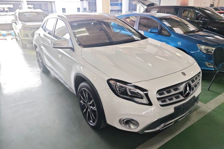 Used Mercedes-Benz GLA 2017 GLA 220 4MATIC Luxury Model
