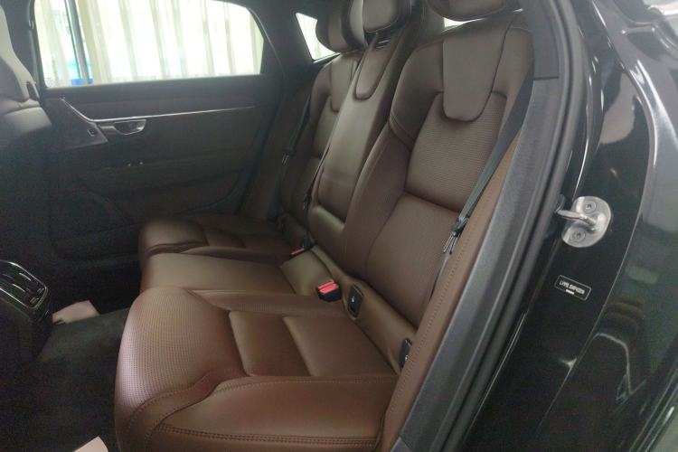 Used Volvo S90 2024 B5 Luxury Smart Edition
