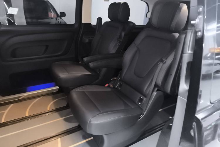 Used Mercedes-Benz Vito 2023 2.0T Business Version 7 Seats