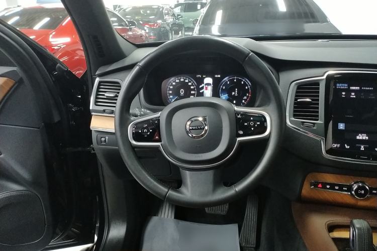 Used Volvo XC90 2021 B5 SmartDrive Luxury Edition 7 Seats