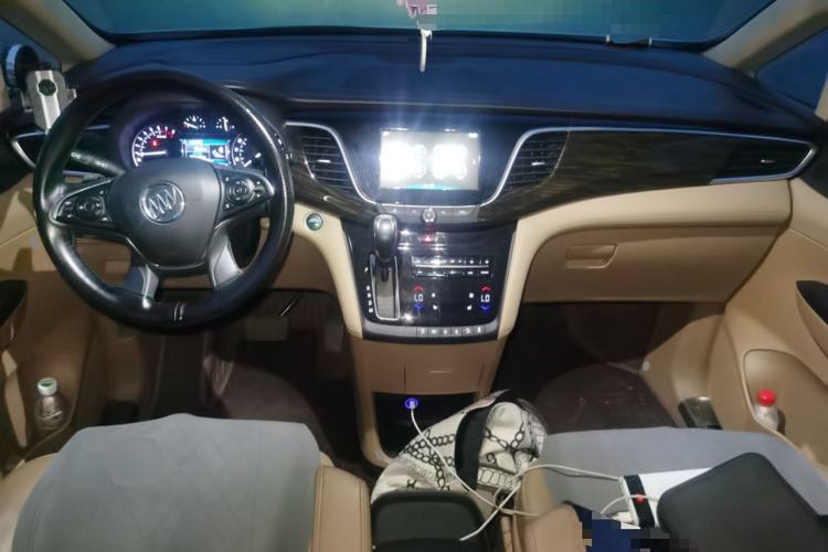 Used Buick GL8 2018 ES 28T Luxury Model China VI Standard
