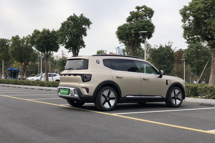 Used  #5 2024 Long-Range Journey Luxury Edition
