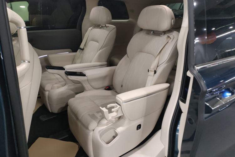 Used VOYAH Dream 2025 PHEV Four-Wheel-Drive Flagship Kunpeng Edition