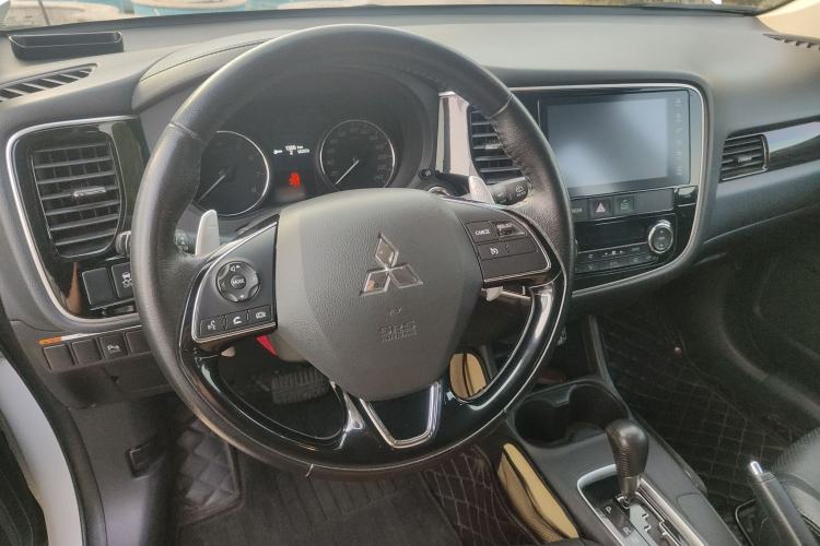 Used Mitsubishi Outlander 2016 2.4L 4x4 Elite Edition 5 Seats