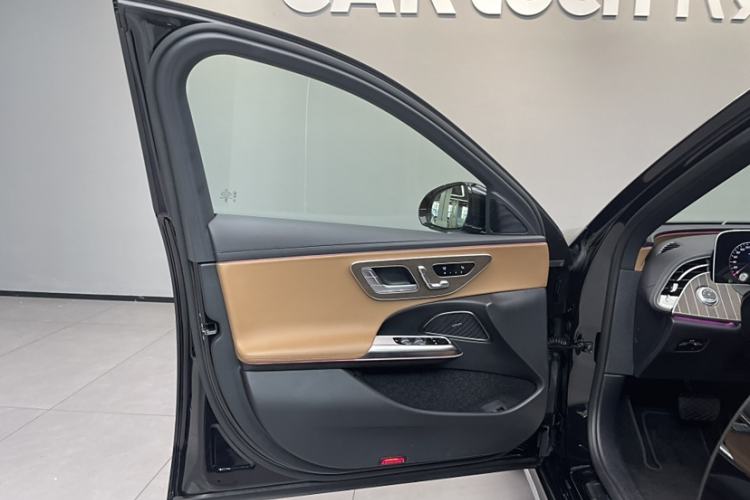 Used Mercedes-Benz E-Class 2024 Refresh E 300 L Stylish Edition