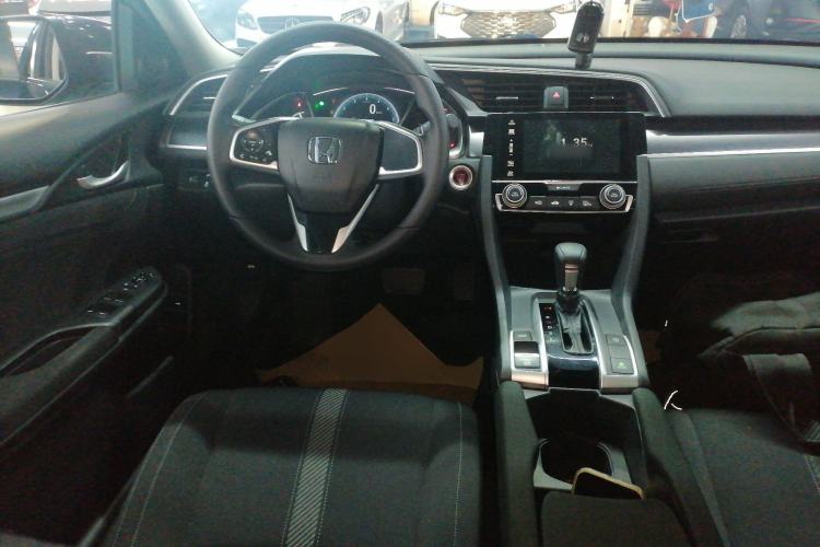 Used Honda Civic 2016 220TURBO CVT Luxury Edition
