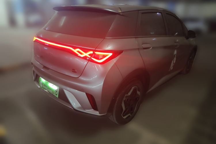 Used BYD Dolphin 2021 405 km Fashion Edition
