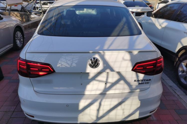 Used Volkswagen Sagitar 2016 280TSI Automatic R-Line