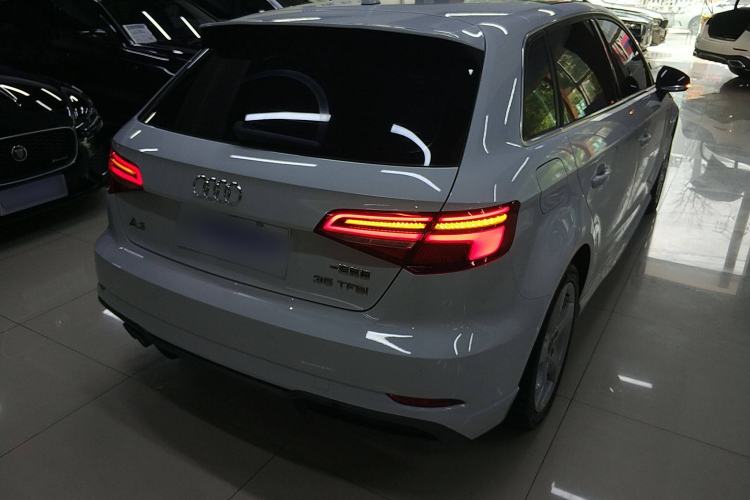 Used Audi A3 2018 30th Anniversary Edition Sportback 35 TFSI Fashion Model
