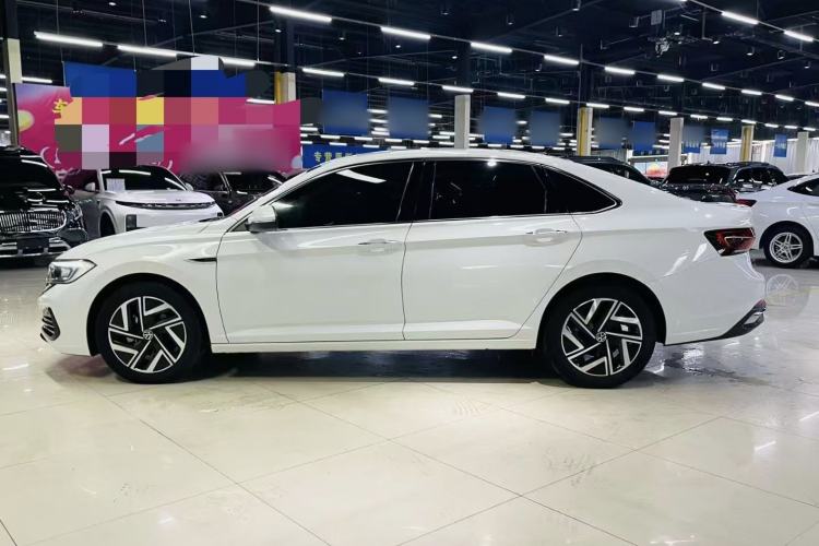 Used Volkswagen Sagitar 2025 Revised 300TSI DSG Excellence Edition
