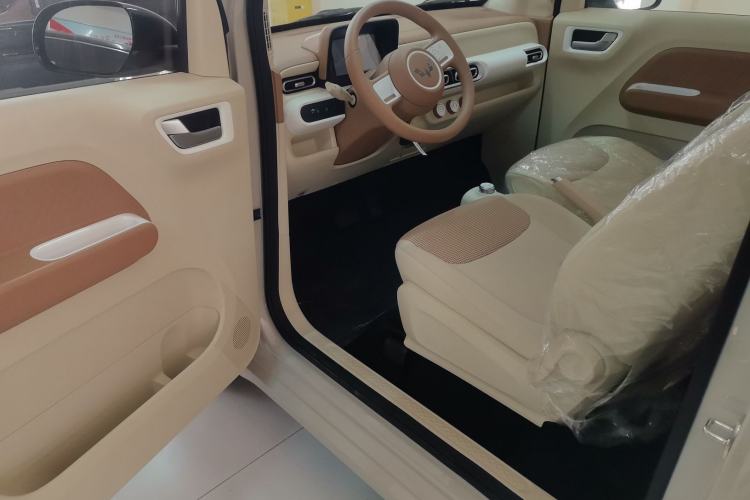 Used Wuling Hongguang MINIEV 2024 3rd Generation 215km Youth Edition
