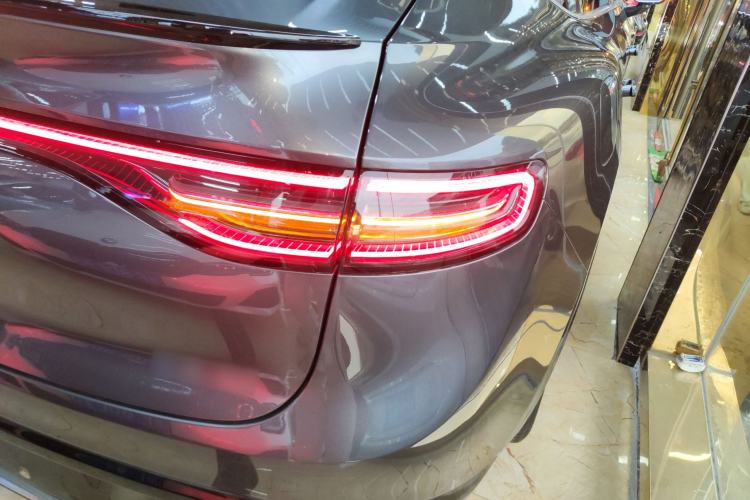 Used Hima Luxeed R7 2025 Range-Extended Version 251 km Max