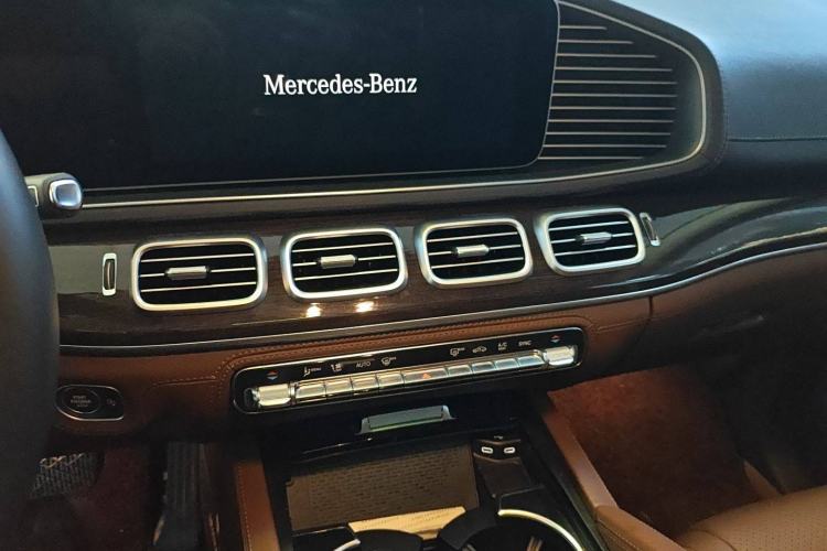 Used Mercedes-Benz GLE 2024 GLE 350 4MATIC Stylish Model
