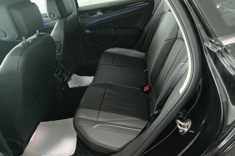 Used Volkswagen Passat 2024 380TSI Dragon Glory Edition
