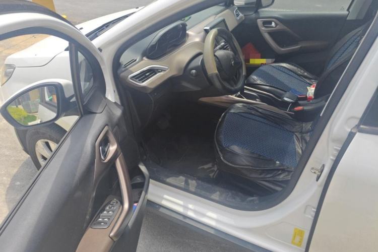 Used Peugeot 2008 2014 1.6L Automatic Fashion Edition
