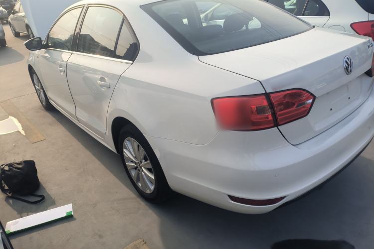 Used Volkswagen Sagitar 2015 1.6L Automatic Comfort Model
