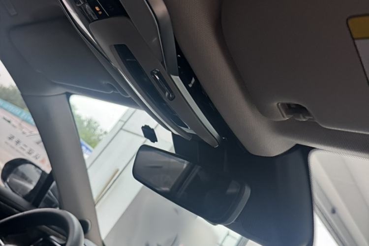 Used Hongqi H9 2022 2.0T Smart Connect Flagship Edition
