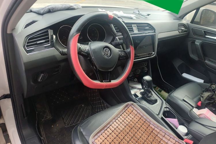 Used Volkswagen Tiguan L 2020 330TSI Automatic Two-Wheel Drive Smart Luxury Edition China VI Standard