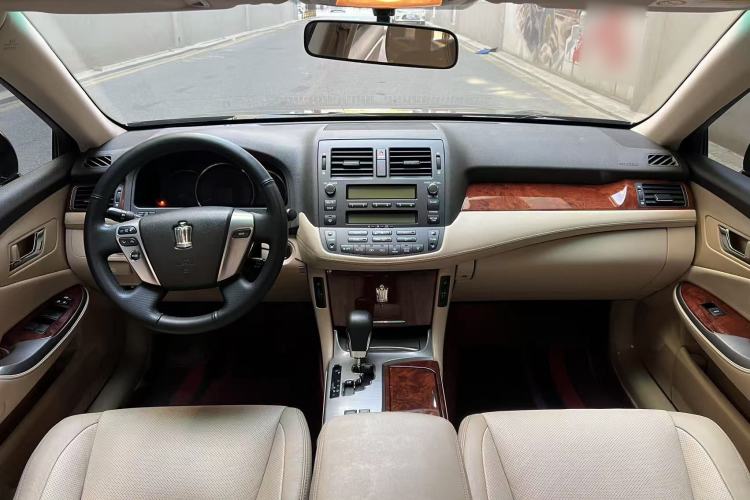 Used Toyota Crown 2012 2.5L Royal Leather Edition

