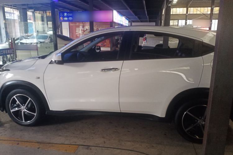 Used Honda Vezel 2020 1.5L CVT Pioneer Edition
