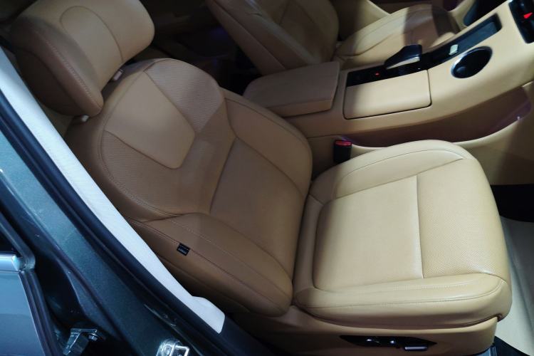 Used Hima AITO M5 2022 Extended-Range Four-Wheel Drive Performance Version
