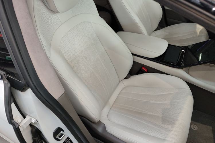 Used  L7 2022 Pro Model
