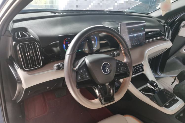 Used BYD Song Pro New Energy 2024 HONOR Edition DM-i 71KM Navigation Model
