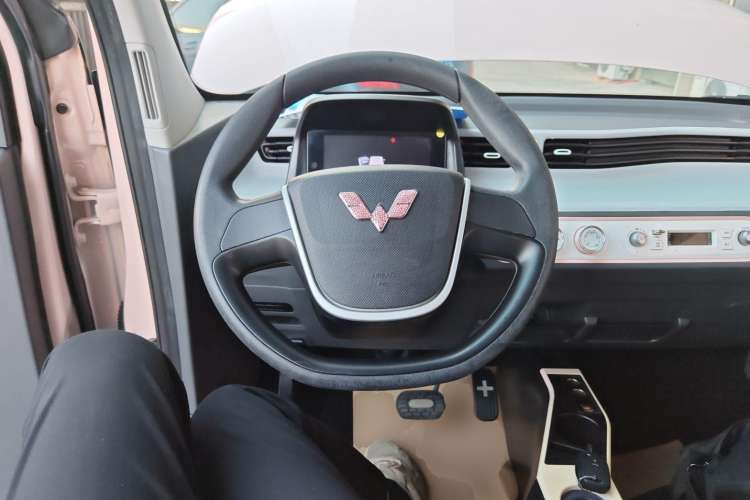 Used Wuling Hongguang MINIEV 2021 Macaron Premium Model – Lithium Iron Phosphate
