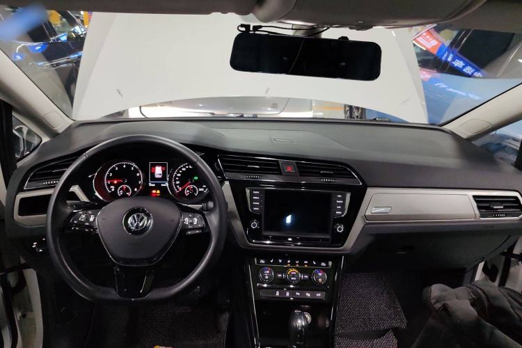 Used Volkswagen Touran 2018 Volkswagen Touran L 280TSI DSG Boundary Luxury Edition 6-seater China VI standard
