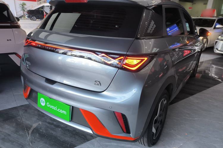 Used BYD Dolphin 2021 405 km Fashion Edition
