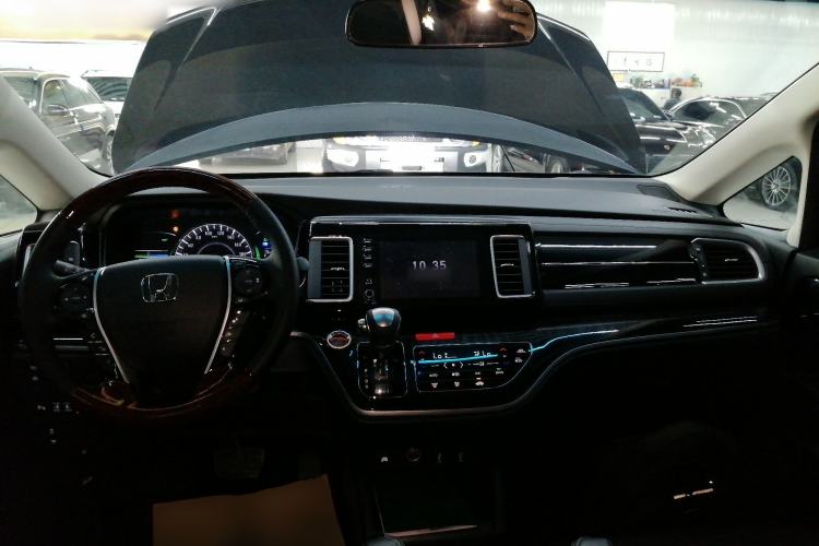 Used Honda Elysion 2019 2.0L Hybrid Luxury Edition
