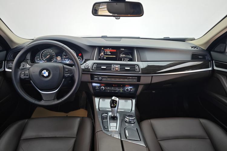 Used BMW 5 Series 2014 525Li Luxury Design Package
