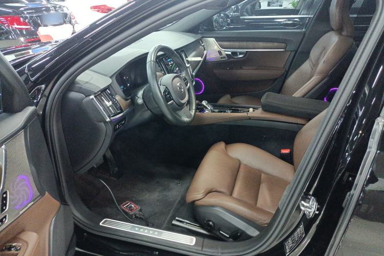Used Volvo S90 2022 B5 Zhiyuan Luxury Edition
