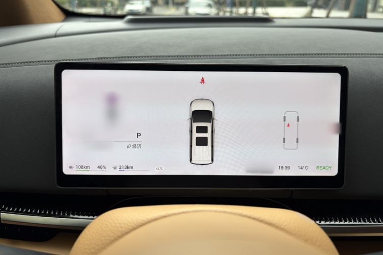 Used VOYAH Dream 2025 PHEV Four-Wheel-Drive Flagship Kunpeng Edition
