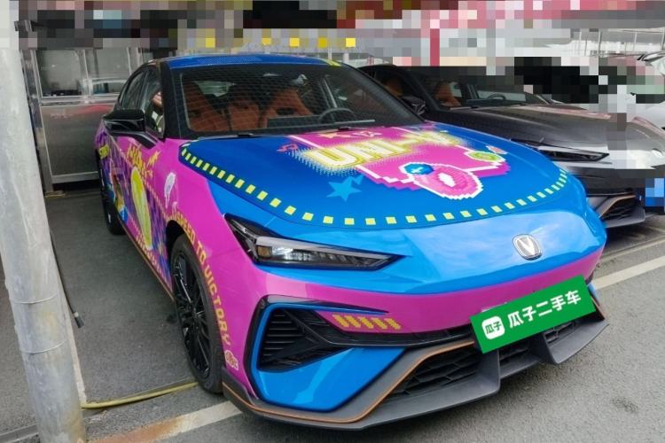 Used Changan UNI-V 2025 Model Third-Generation 2.0T Dynamic Edition
