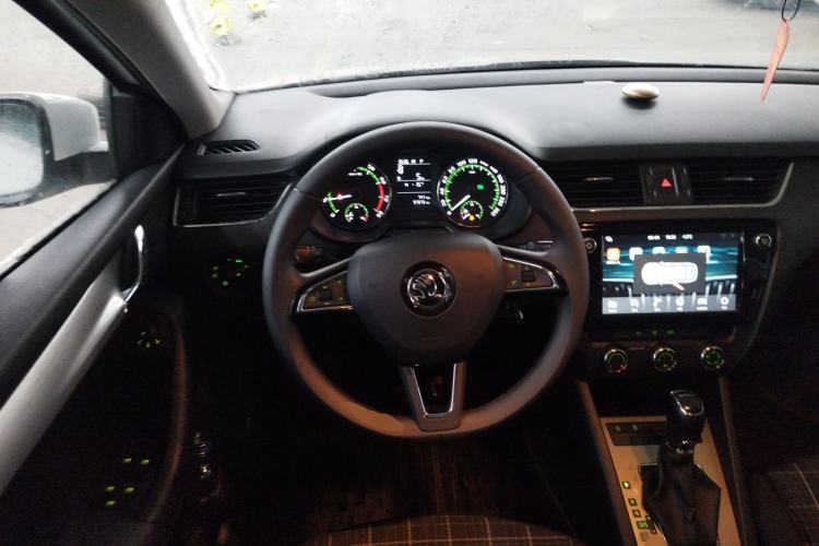 Used Skoda Octavia 2019 1.5L Automatic Comfort Edition
