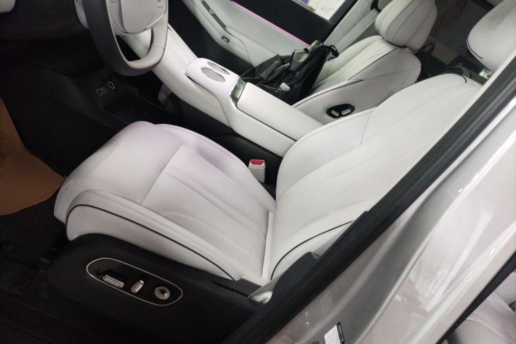 Used XPeng X9 2025 650 Long-Range Max
