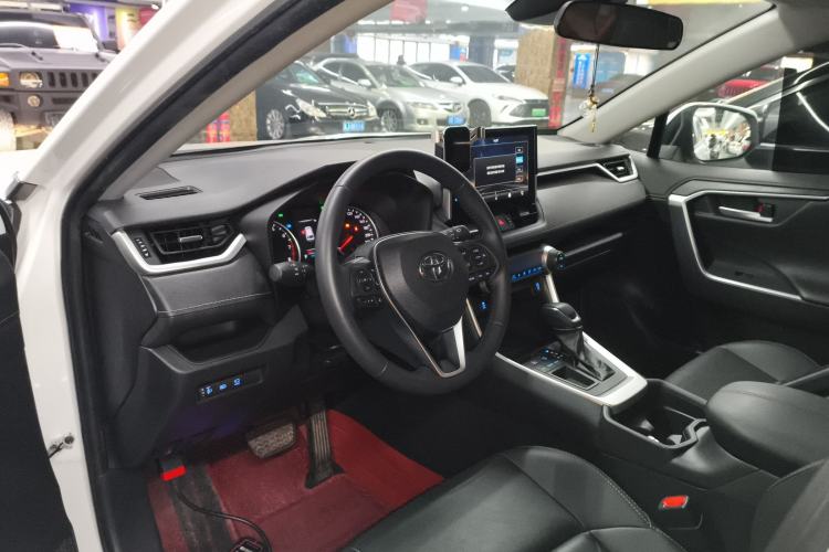 Used Toyota Wildlander 2022 2.0L CVT Two-Wheel Drive Luxury PLUS Edition