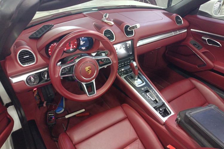 Used Porsche 718 2018 Boxster 2.0T
