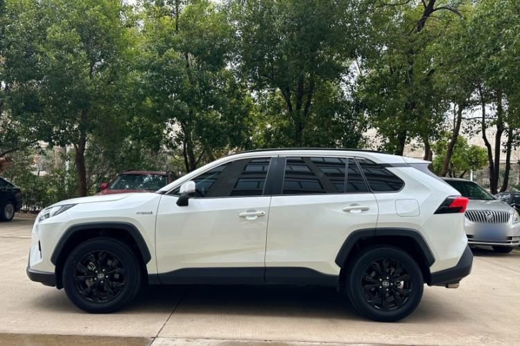 Used Toyota RAV4 2023 Dual-Engine 2.5L E-CVT Four-Wheel Drive Elite Plus Edition
