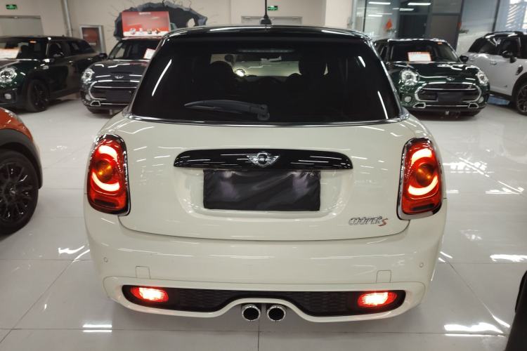 Used  MINI 2016 2.0T COOPER S Five-Door Edition
