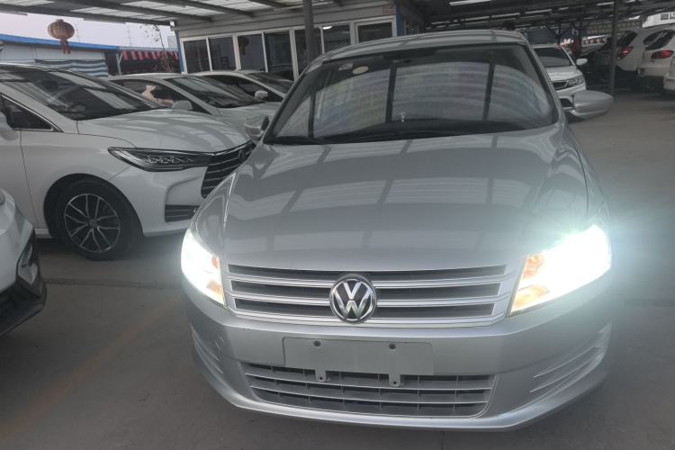 Used Volkswagen Santana 2013 1.6L Manual Fashion Edition
