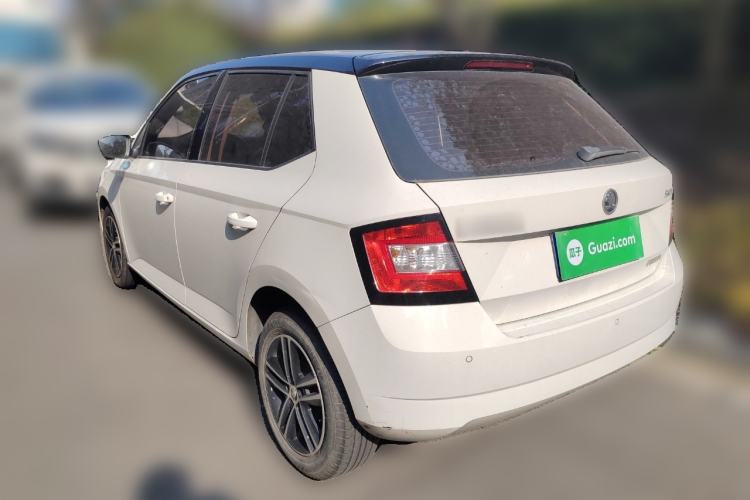 Used Skoda Fabia 2015 1.6L Automatic Chuanxing Edition
