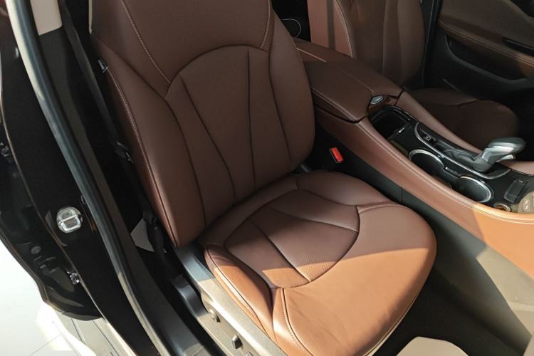 Used Buick Envision 2021 532T Two-Wheel-Drive Luxury Version