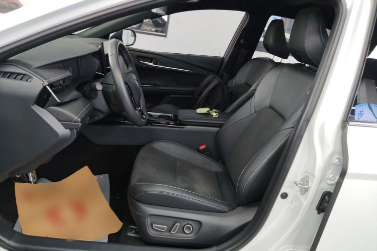 Used Toyota Camry 2024 Dual-Motor 2.0HS Sport Edition