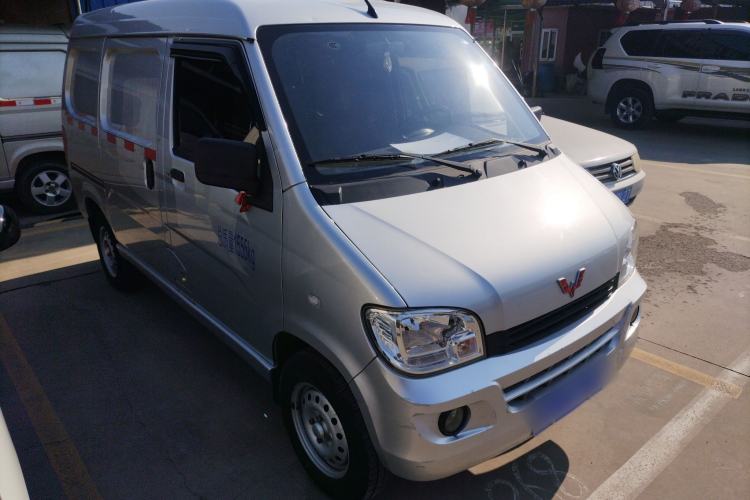 Used Wuling Zhiguang 2020 1.2L Van Utility Model China VI Emission Standard 2 Seats LSI