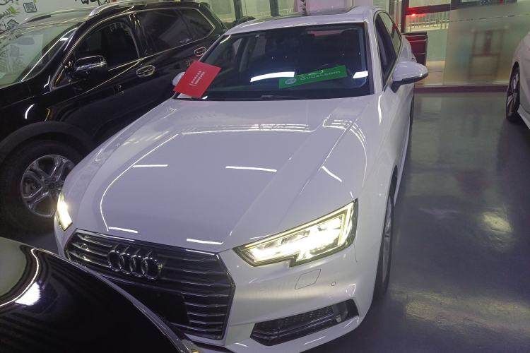 Used Audi A4L 2019 40 TFSI Ambition China VI
