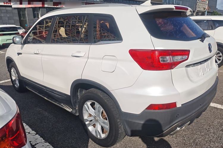 Used Changan CS75 2017 Shangkui Edition 1.5T Manual Fengxiang Model
